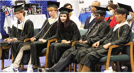 Lustre School Celebrates  Graduates During Ceremony