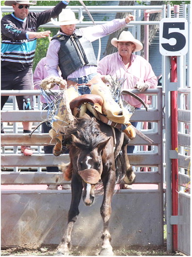 Poplar Holds Rodeo During Wild West Days