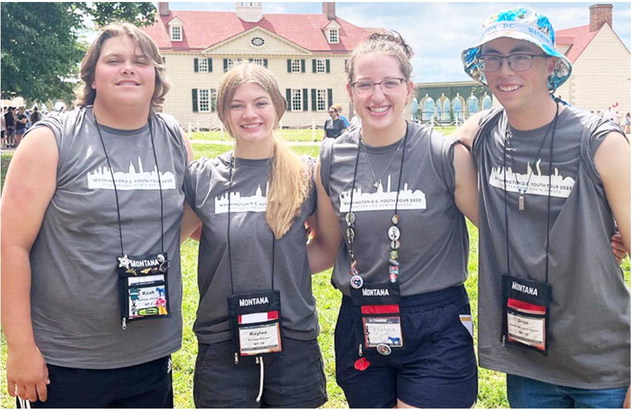 Students Visit Washington, D.C., Through Tour