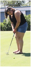 Women Golfers Place In Tourney Women Golfers Place In Tourney