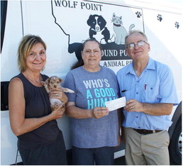 Elks Donates To Pound Puppies