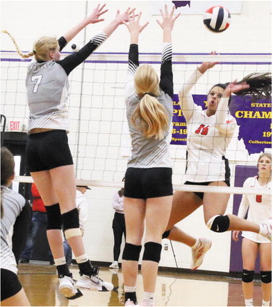 Red Hawks Fall Against Circle Red Hawks Fall Against Circle