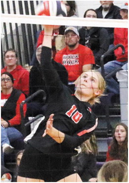 Comeback Victory Highlights Red Hawks’ Play At Tournament Comeback Victory Highlights Red Hawks’ Play At Tournament