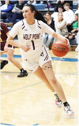 Lady Wolves Qualify For Divisional  With Victory Over Poplar, 64-56