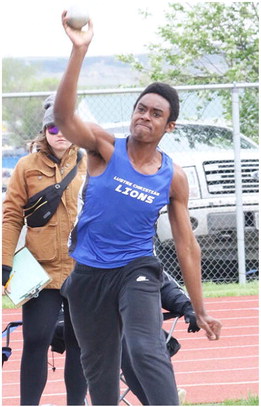 Lustre Wins Divisional Track Title