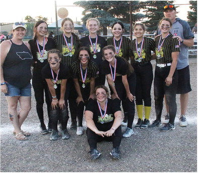 Yellow Jackets Place Second At Softball Tournament Yellow Jackets Place Second At Softball Tournament