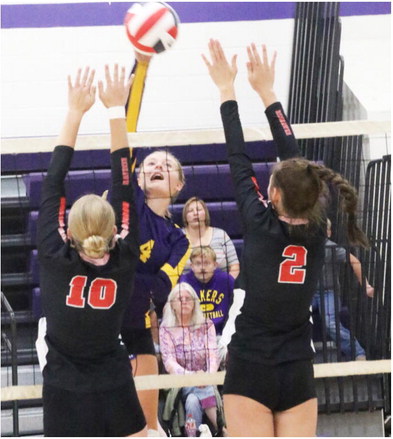 Cowgirls Improve During Tourney