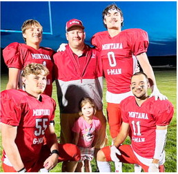 Red Beats Blue In All-Star Football Game Red Beats Blue In All-Star Football Game