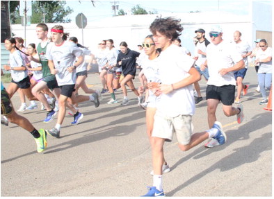 Runners Place In Moran Memorial