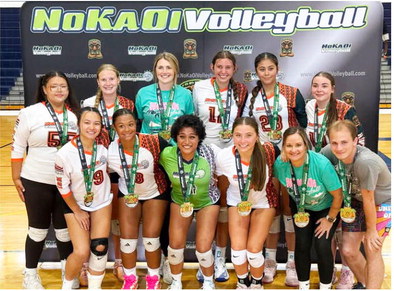 Pippenger Plays Volleyball In Hawaii