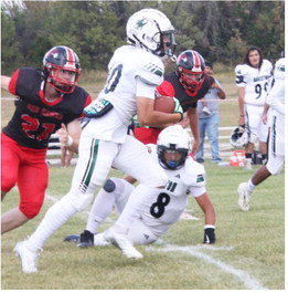 Warriors Drop First Football Game Of Season Warriors Drop First Football Game Of Season