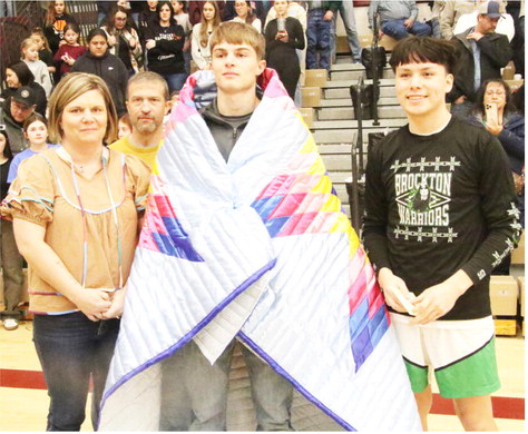 Area Players Receive Star Quilts From Brockton