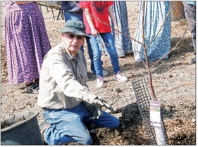 Presentations Offer Information On Tree  Planting, Pruning